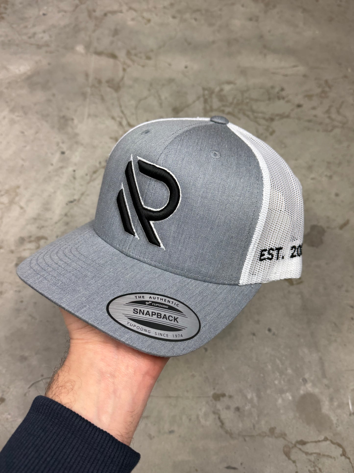 MARBLE GREY TRUCKER HAT